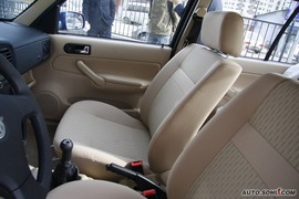 2010款一汽大众捷达1.6L手动前卫型