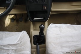2010款一汽大众捷达1.6L手动前卫型