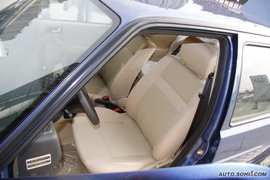 2010款一汽大众捷达1.6L手动前卫型