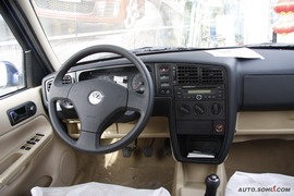 2010款一汽大众捷达1.6L手动前卫型