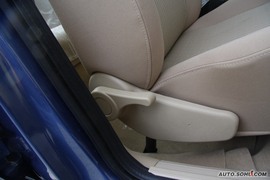 2010款一汽大众捷达1.6L手动前卫型