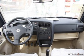 2010款一汽大众捷达1.6L手动前卫型
