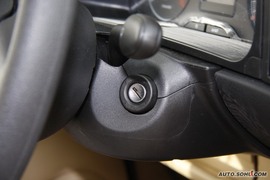 2010款一汽大众捷达1.6L手动前卫型