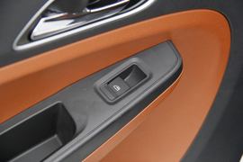 2016款吉利金刚1.5L手动精英型