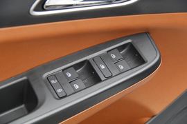 2016款吉利金刚1.5L手动精英型