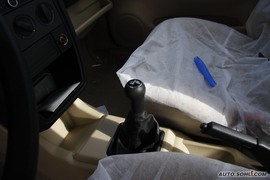 2010款一汽大众捷达1.6L手动前卫型
