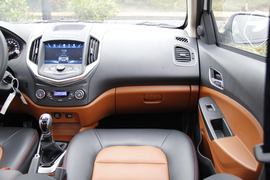 2016款吉利金刚1.5L手动精英型