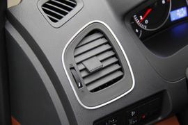 2016款吉利金刚1.5L手动精英型