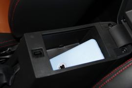 2016款吉利金刚1.5L手动精英型