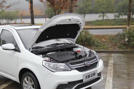 2016款吉利金刚1.5L手动精英型