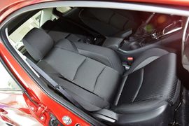 2016款马自达3Axela昂克赛拉三厢1.5L自动舒适型