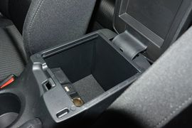 2016款马自达3Axela昂克赛拉三厢1.5L自动舒适型
