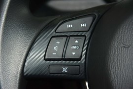2016款马自达3Axela昂克赛拉三厢1.5L自动舒适型