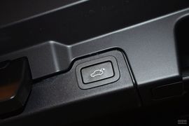 2015款路虎揽胜极光缀红英伦限量版