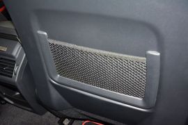 2015款路虎揽胜极光缀红英伦限量版