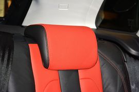 2015款路虎揽胜极光缀红英伦限量版