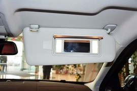 2015款路虎揽胜极光缀红英伦限量版