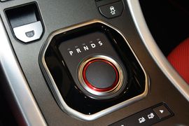 2015款路虎揽胜极光缀红英伦限量版