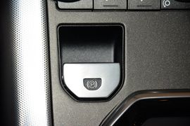 2015款路虎揽胜极光缀红英伦限量版