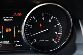 2015款路虎揽胜极光缀红英伦限量版