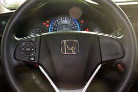 2016款本田凌派1.8L