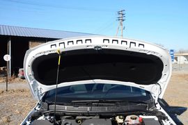 2016款别克威朗轿跑15S自动进取型