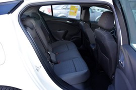 2016款别克威朗轿跑15S自动进取型