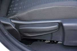 2016款别克威朗轿跑15S自动进取型