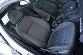 2016款别克威朗轿跑15S自动进取型