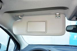 2016款别克威朗轿跑15S自动进取型