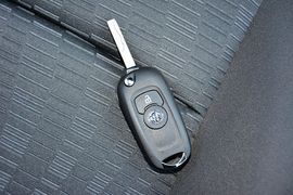 2016款别克威朗轿跑15S自动进取型