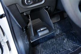 2016款别克威朗轿跑15S自动进取型