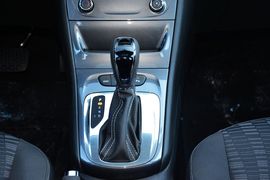 2016款别克威朗轿跑15S自动进取型