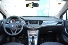 2016款别克威朗轿跑15S自动进取型