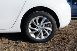 2016款别克威朗轿跑15S自动进取型