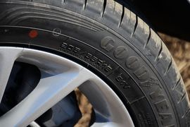 2016款别克威朗轿跑15S自动进取型