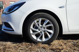 2016款别克威朗轿跑15S自动进取型