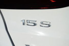 2016款别克威朗轿跑15S自动进取型