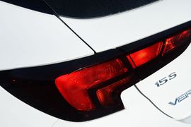 2016款别克威朗轿跑15S自动进取型