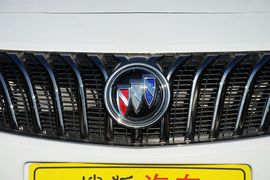 2016款别克威朗轿跑15S自动进取型