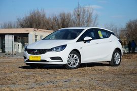 2016款别克威朗轿跑15S自动进取型