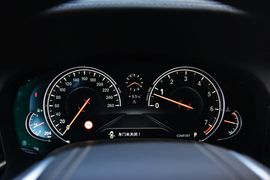 2016款宝马740Li尊享型