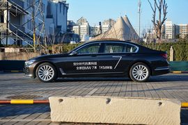 2016款宝马740Li尊享型