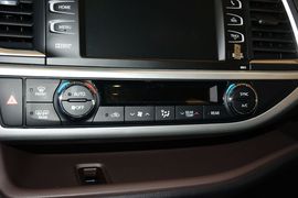 2015款丰田汉兰达2.0T