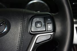 2015款丰田汉兰达2.0T