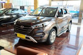 2015款现代全新途胜1.6T双离合两驱智能型