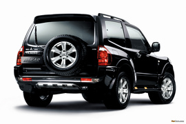 三菱帕杰罗历史车型