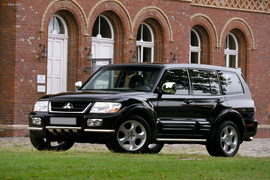 三菱帕杰罗历史车型