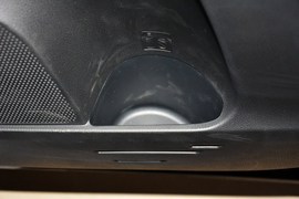2015款丰田RAV4
