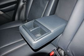 2015款丰田RAV4